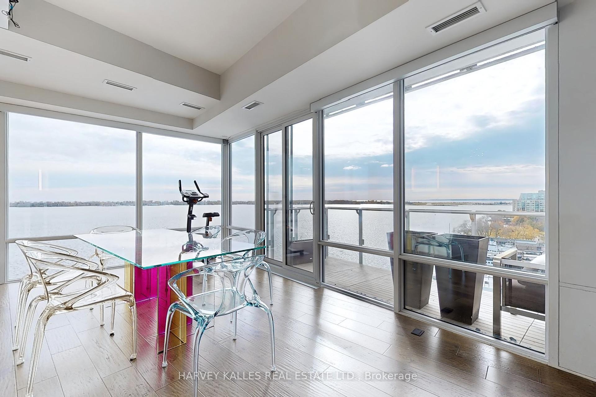 29 Queens Quay N/A E 1006