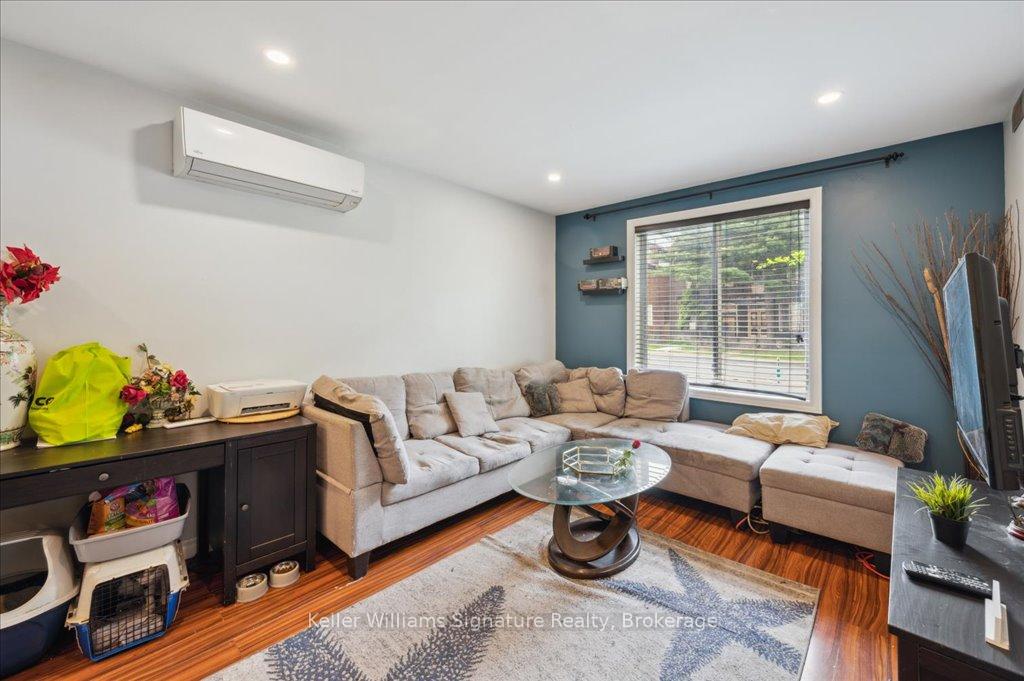 1 Bedroom Condo at 28 Victoria, Hamilton For sale