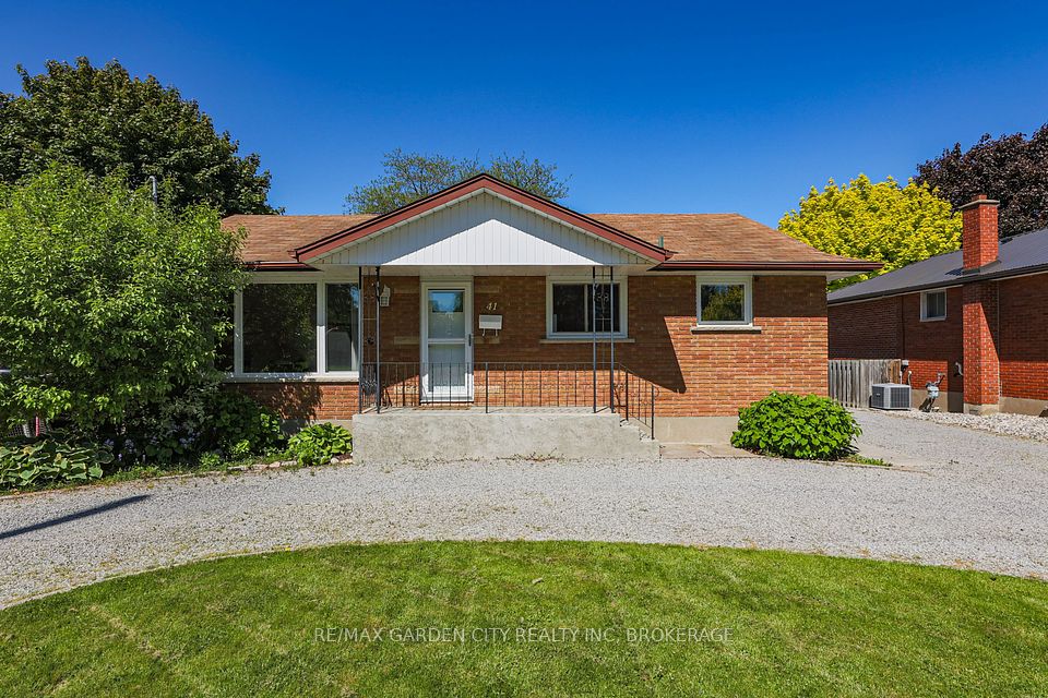 41 Howard Avenue, St. Catharines, ON L2N 3W8