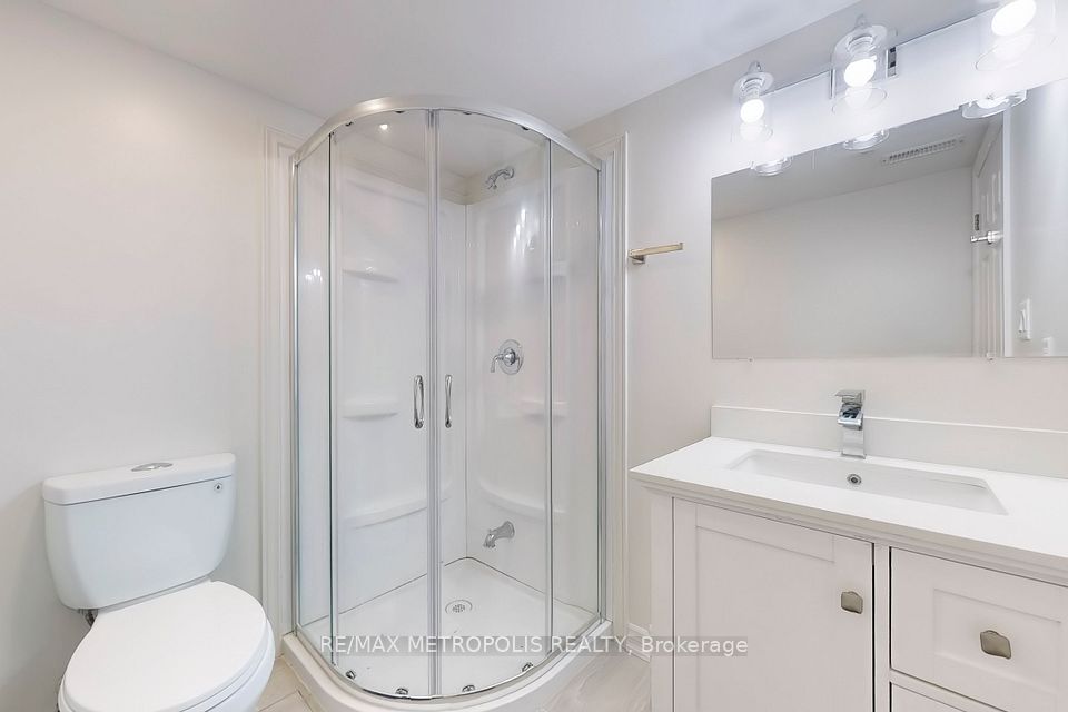 https://trreb-image.ampre.ca/9vbSNbSDjGFzblN1p18ftf4bVb9nQFXfnRcBR7iIOqk/rs:fit:960:960/wm:.5:so:0:50:.4/wmsh:10/wmt:PHNwYW4gZm9yZWdyb3VuZD0nd2hpdGUnIGZvbnQ9JzY4Jz5SRS9NQVggTUVUUk9QT0xJUyBSRUFMVFksIEJyb2tlcmFnZTwvc3Bhbj4/cb:20250409191427/L3RycmViL2xpc3RpbmdzLzQwLzk1LzkzLzQ5L3AvNThiMjYyODItMzQxMi00MzczLWEyOTMtNWQ3YWY0YmM0MmVjLmpwZw.jpg