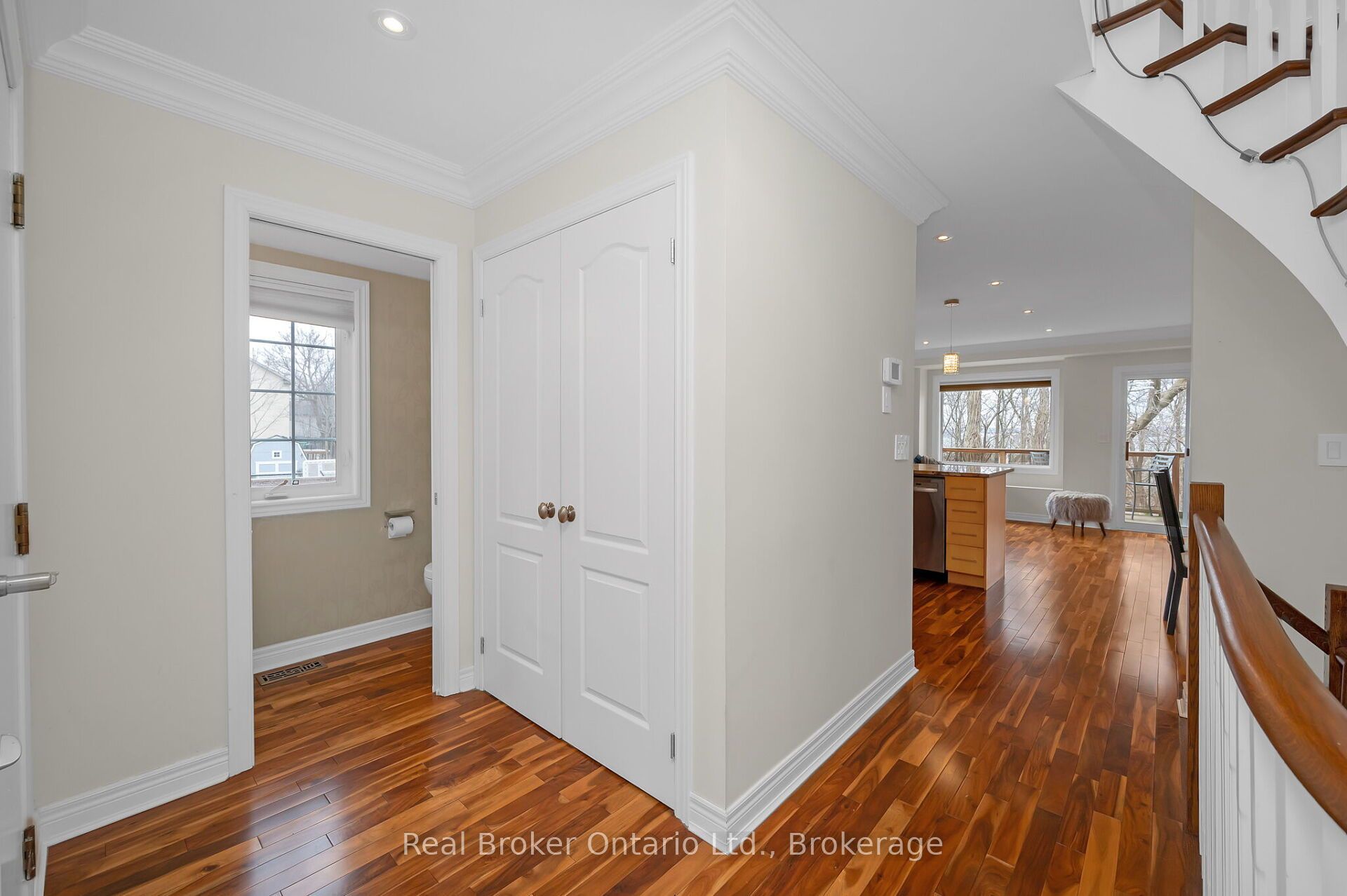 710 Spring Gardens Road, #98