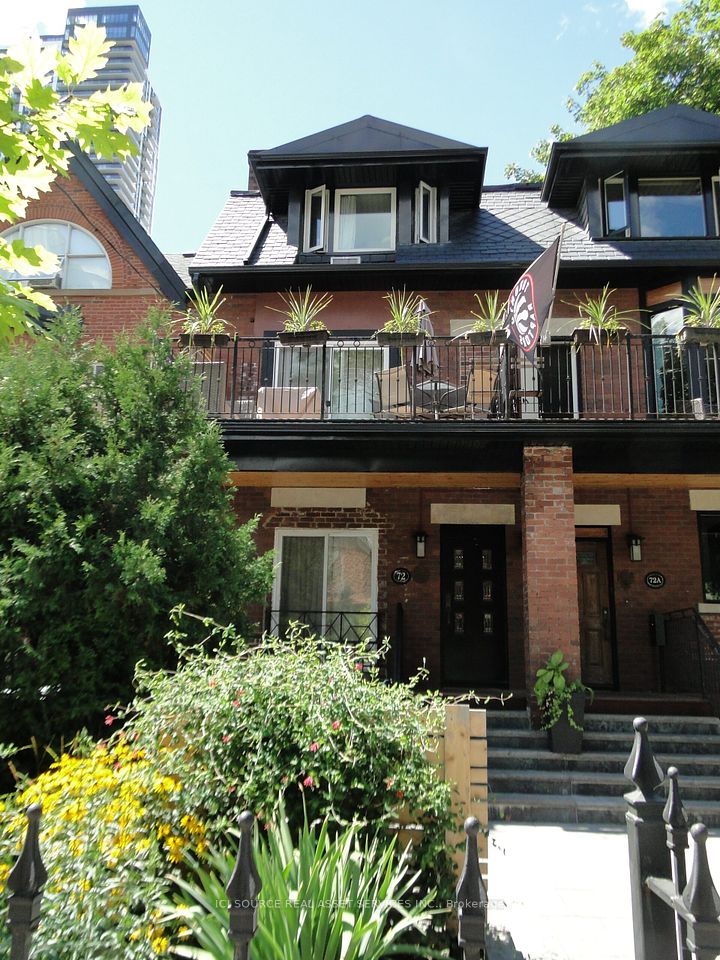 72 Pembroke
