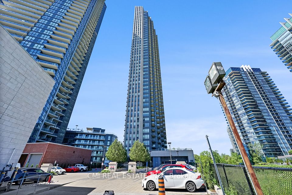 36 Park Lawn