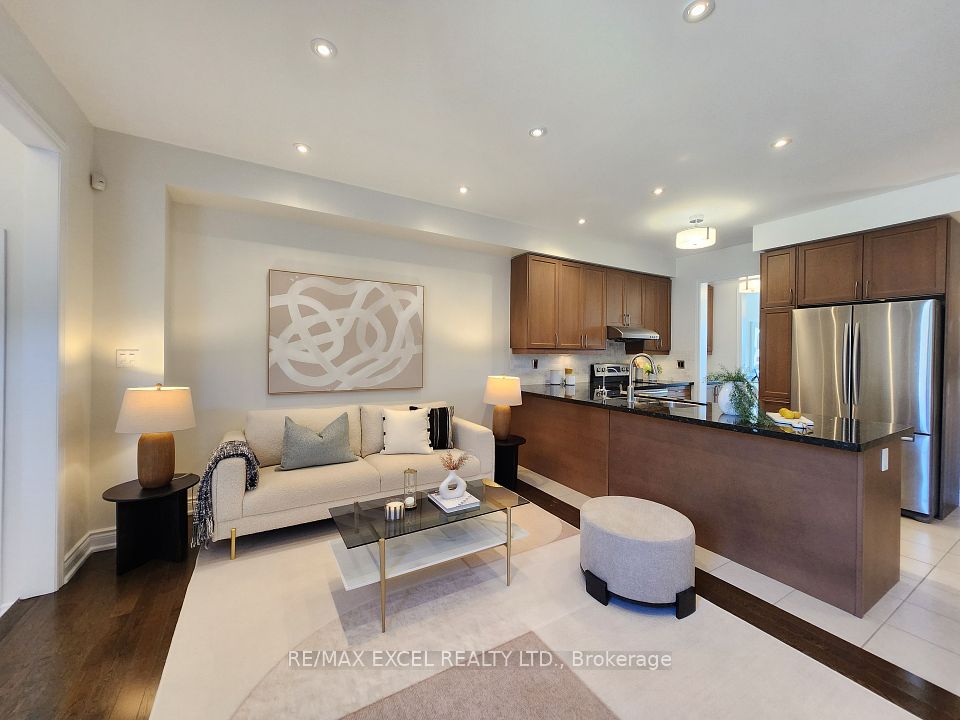 10327 Woodbine