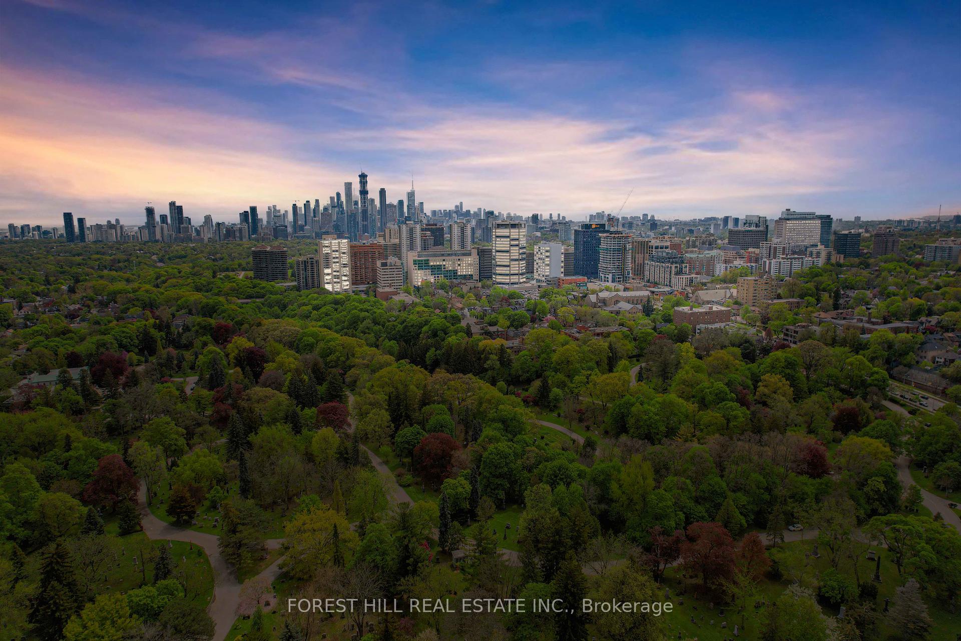 2 Bedrooms Condo at 68 Merton, Toronto For sale