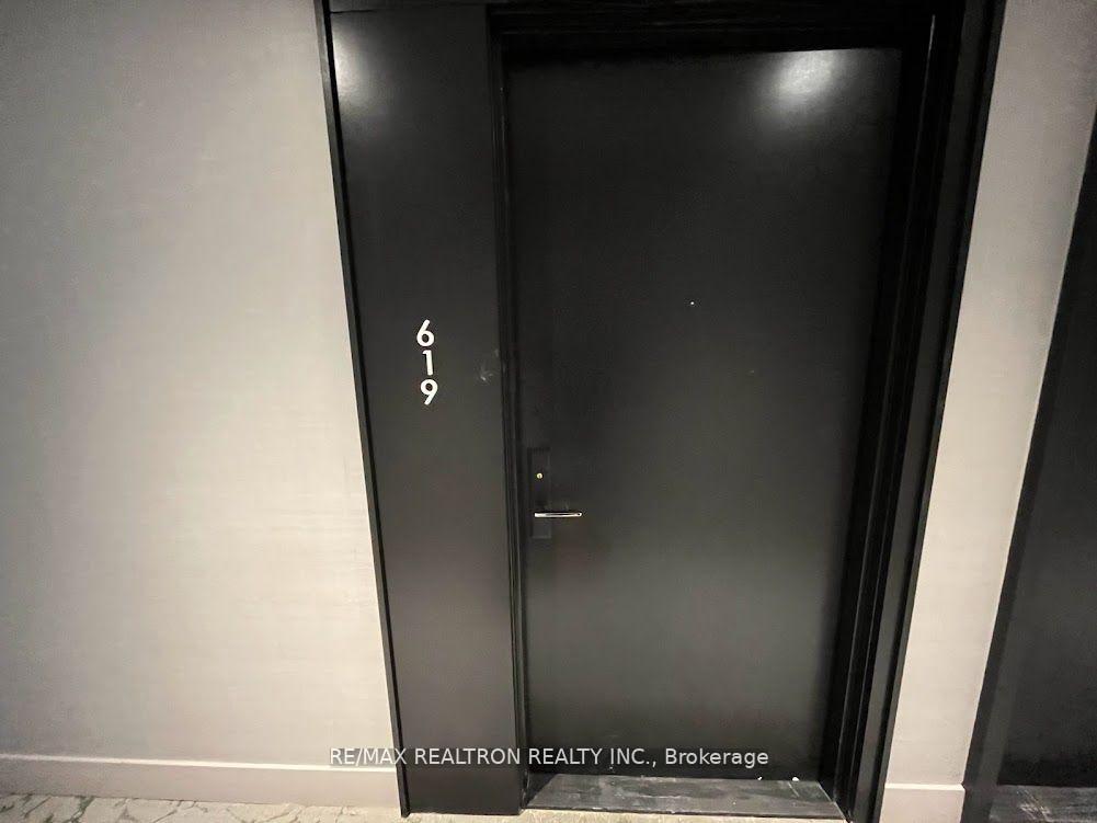 1 Bedroom Condo at 270 Dufferin, Toronto For sale