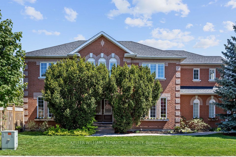 224 Cossack Court, Mississauga, ON L5B 4C2