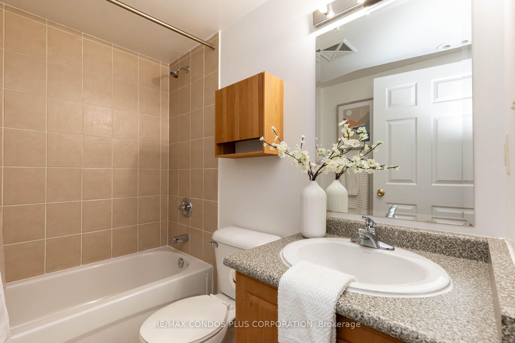 1 Bedroom Condo at 179 Bleecker, Toronto For sale