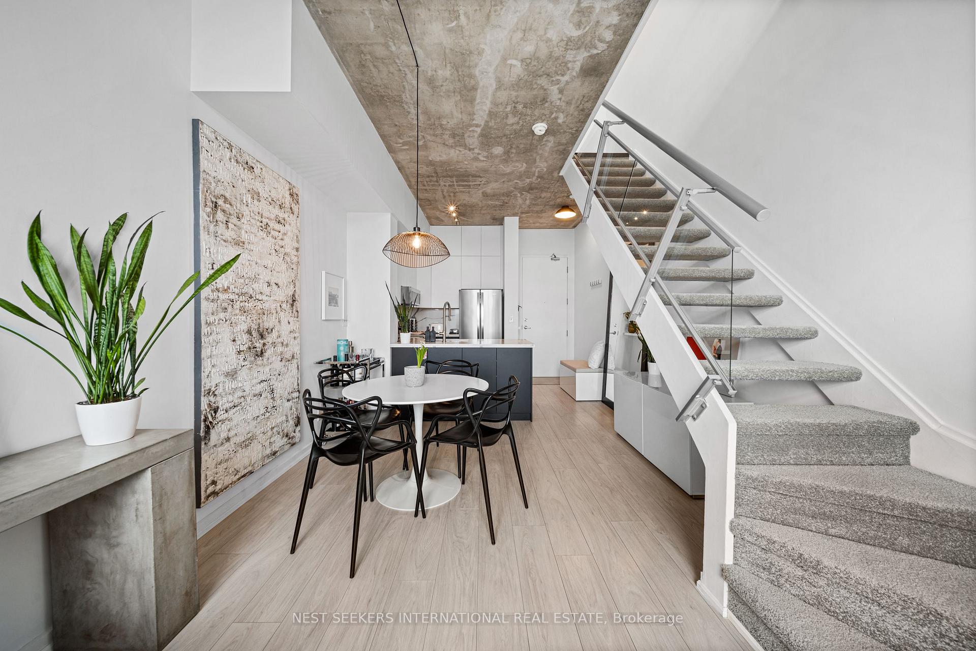 2 Bedrooms Condo at 388 Richmond, Toronto For sale