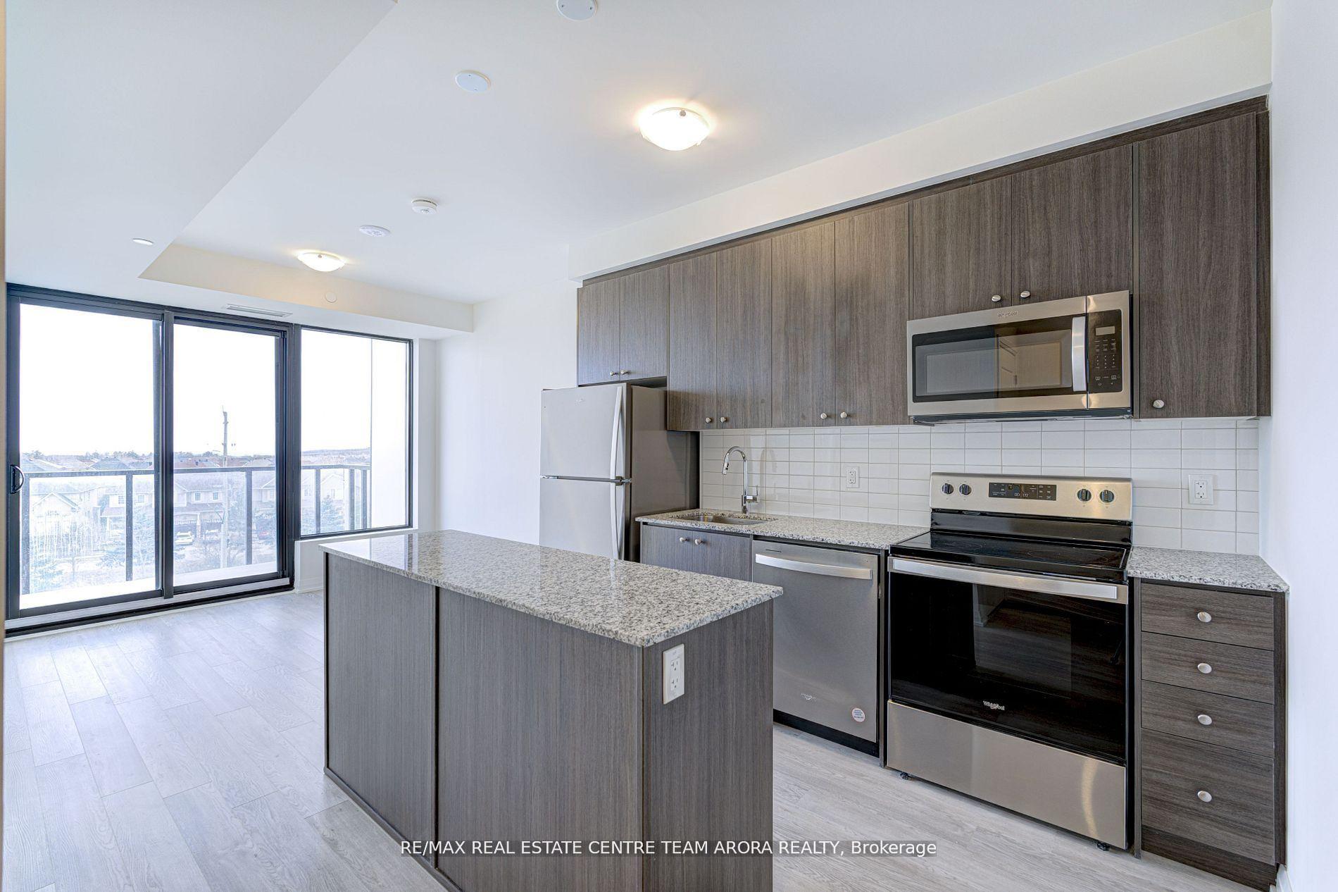2 Bedrooms Condo at 1415 Dundas, Oakville For sale