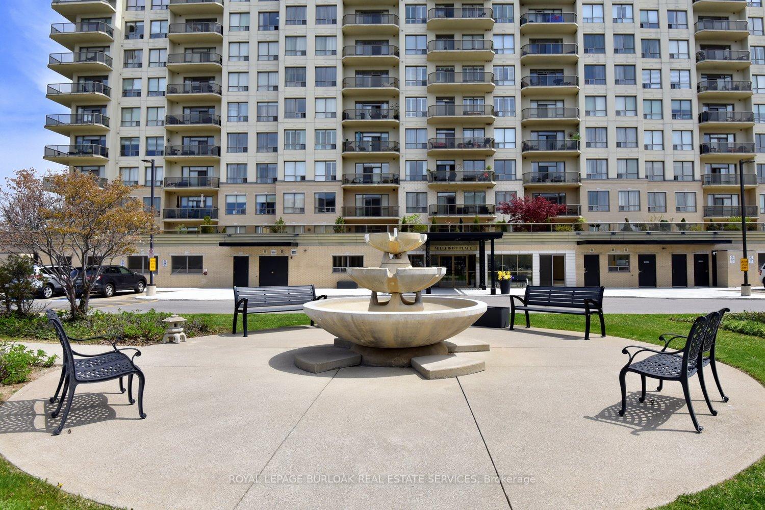 2 Bedrooms Condo at 1998 Ironstone, Burlington For sale