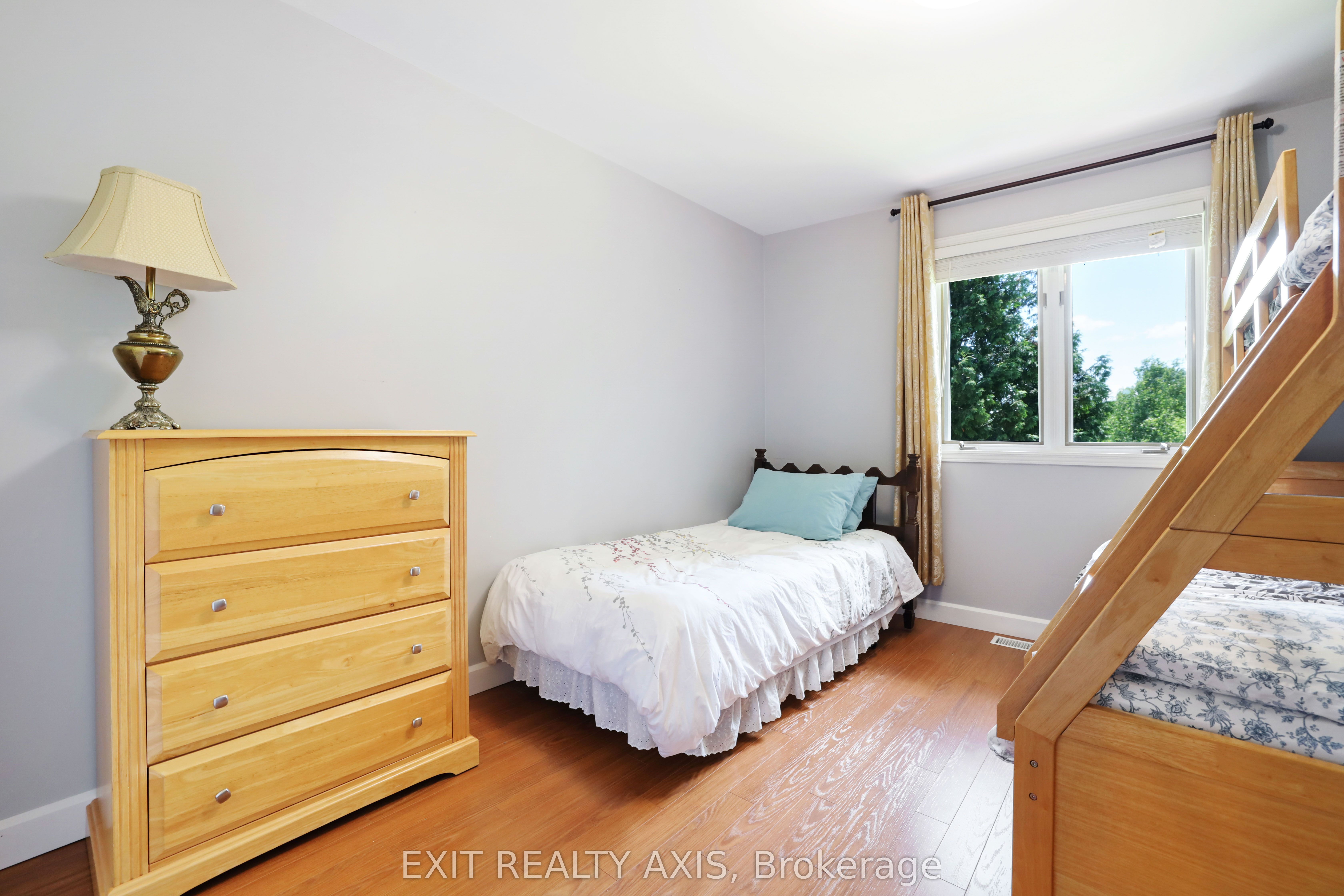 42 STRICKLAND Road