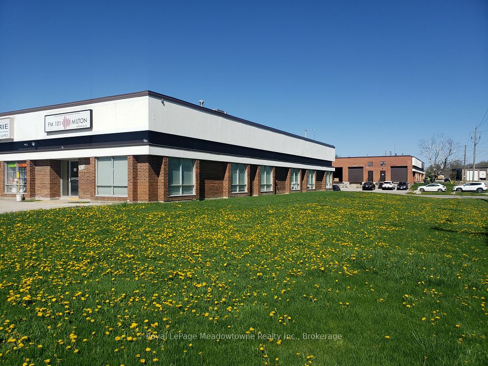 315 Steeles