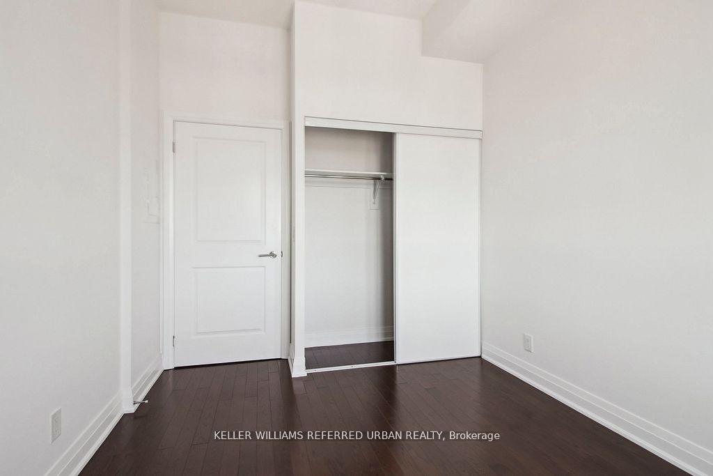1 Bedroom Condo at 520 Steeles, Vaughan For sale