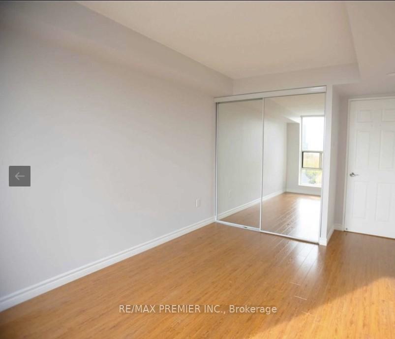 1 Bedroom Condo at 725 King,  Toronto For sale