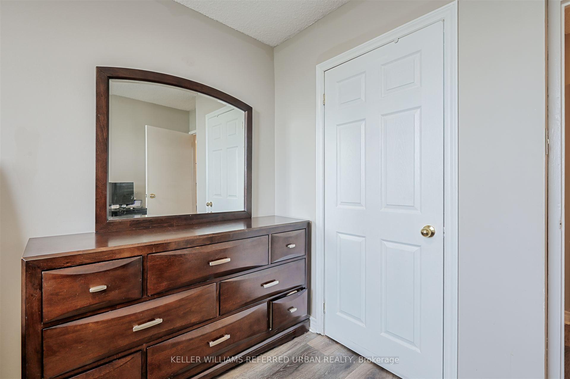 2 Bedrooms Condo at 940 Caledonia, Toronto For sale