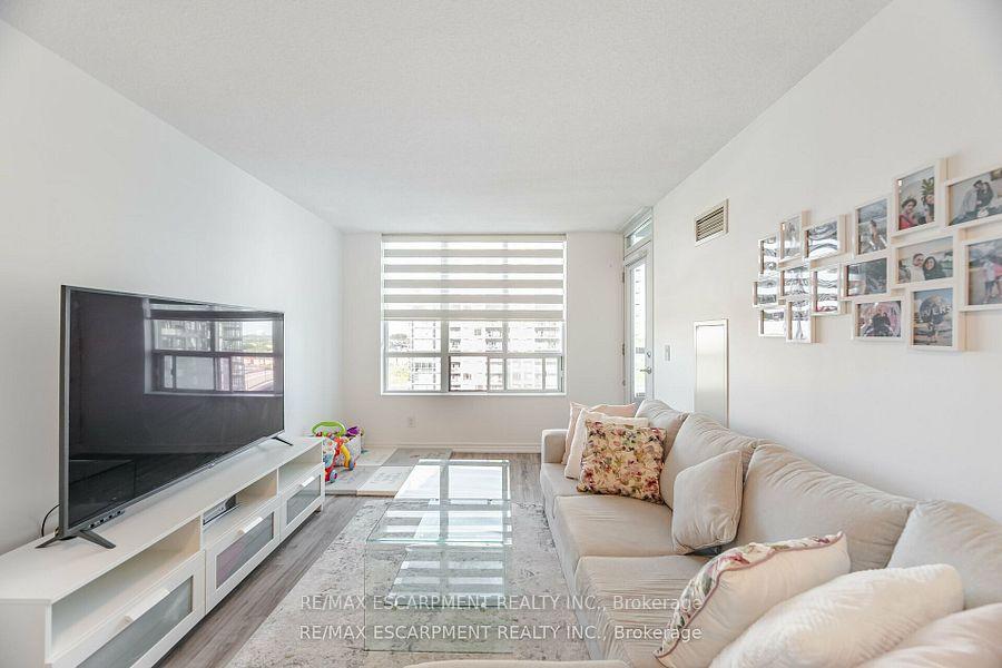 1 Bedroom Condo at 335 Rathburn, Mississauga For sale