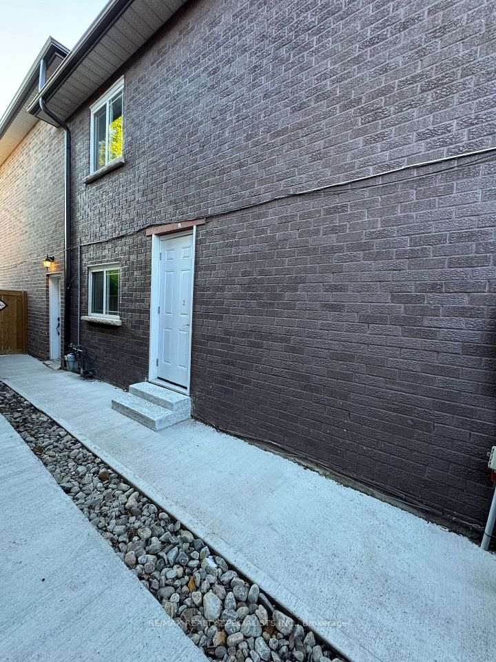 659 Roselaire