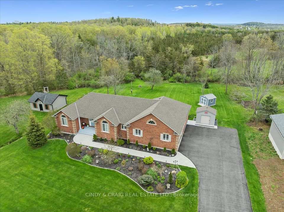 43 APPLEWOOD