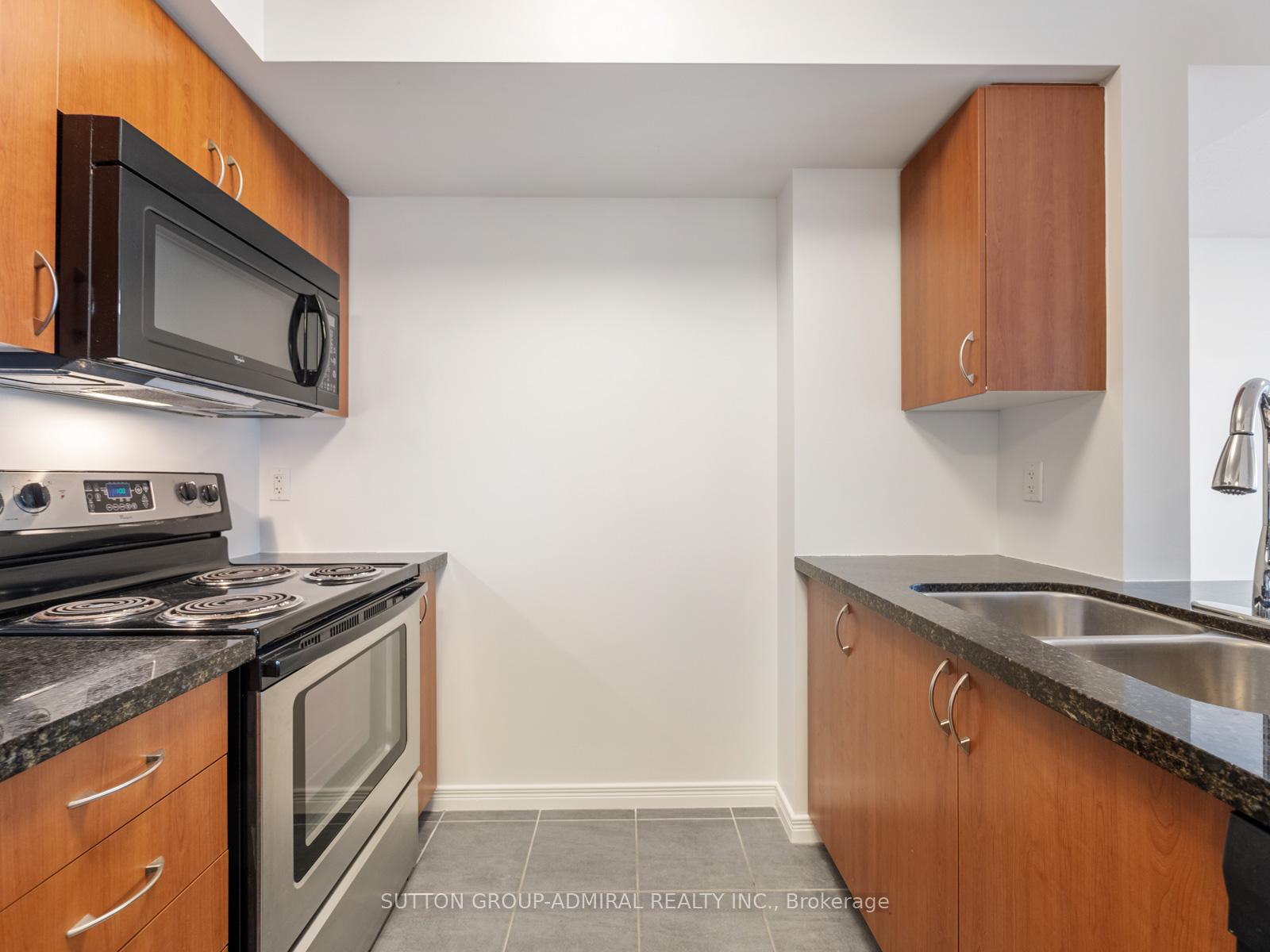 2 Bedrooms Condo at 60 Heintzman, Toronto For sale