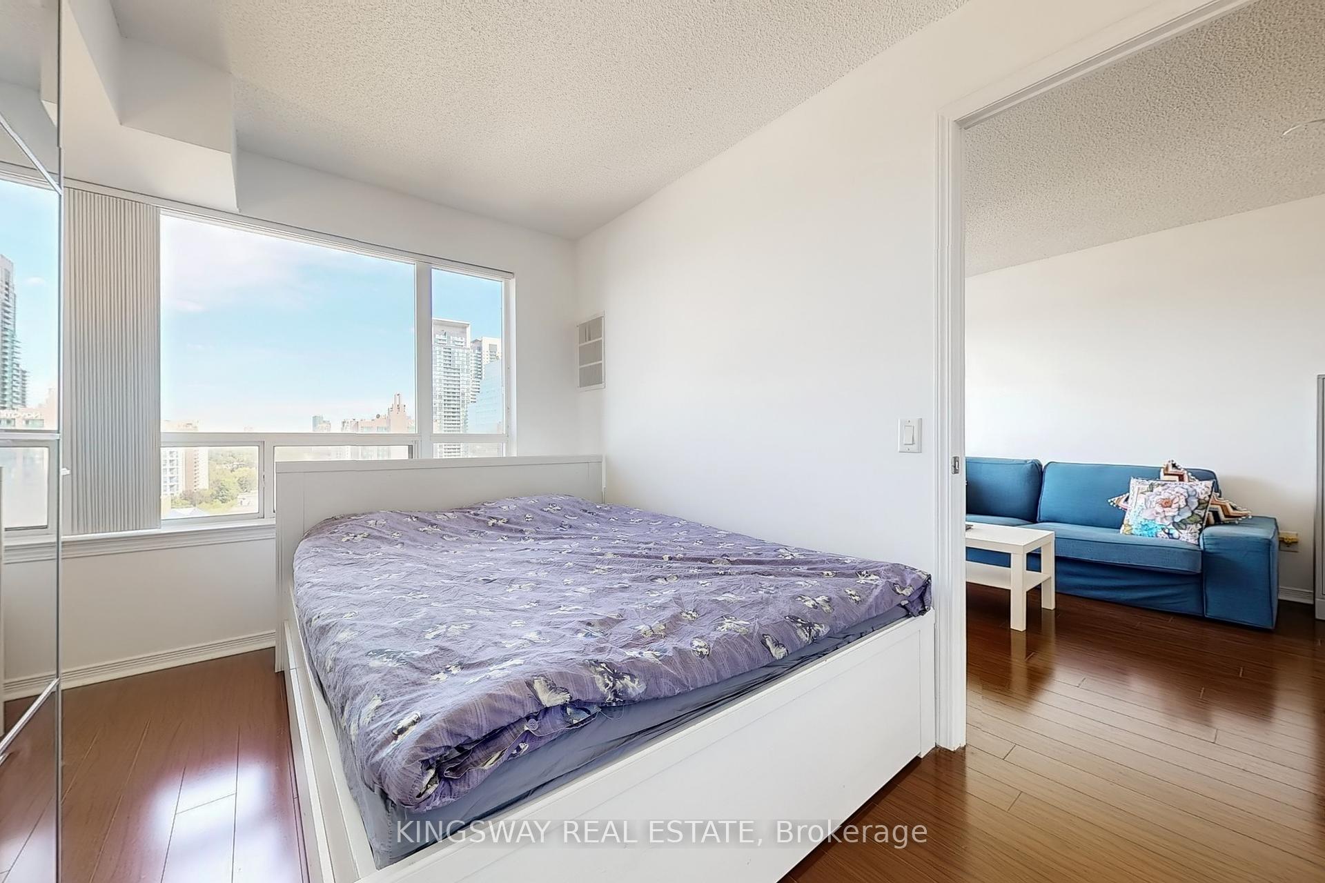 1 Bedroom Condo at 155 Beecroft, Toronto For sale