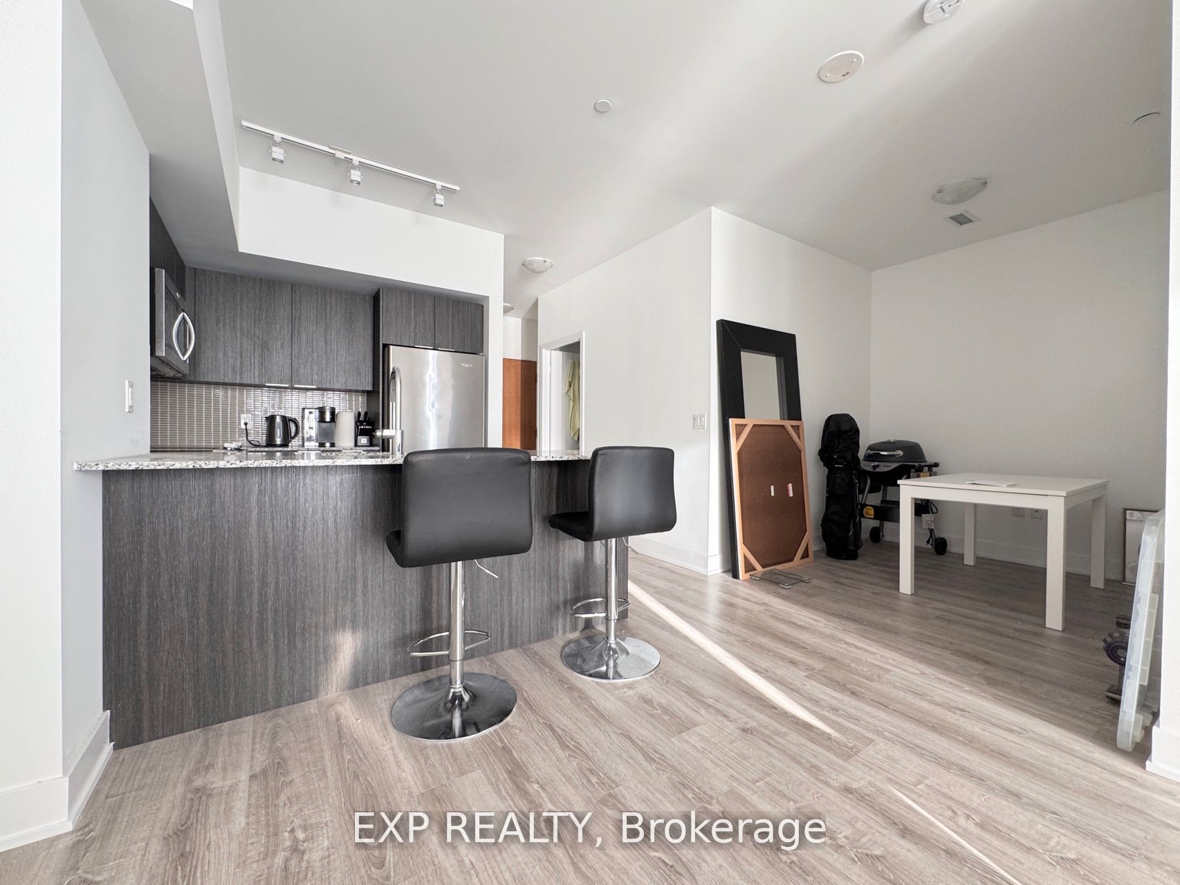 20 Shore Breeze Drive, #2808
