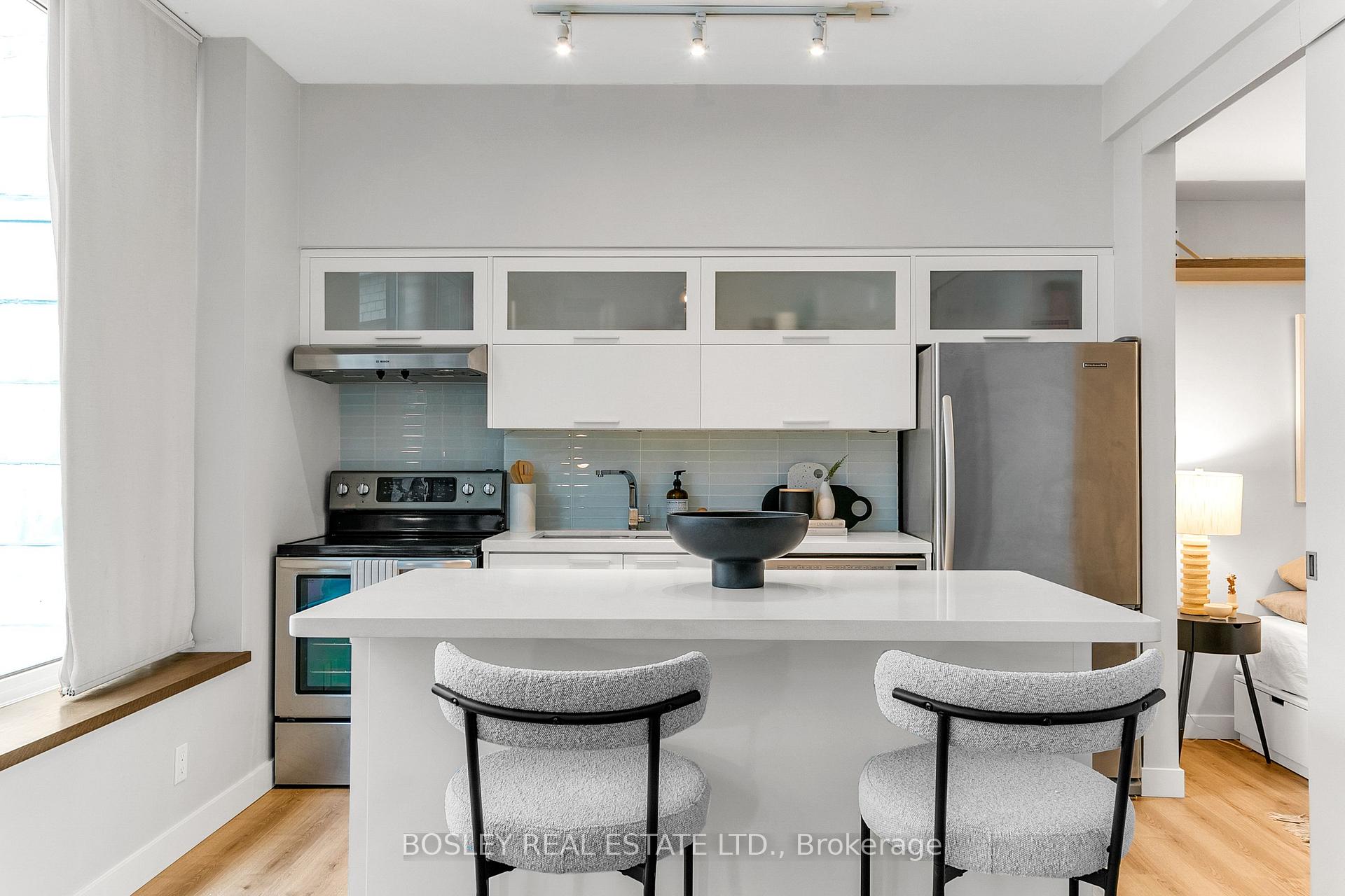 1 Bedroom Condo at 50 Camden, Toronto For sale