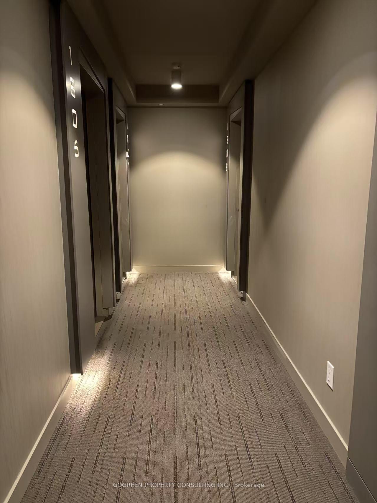 2 Bedrooms Condo at 1 Bloor,  Toronto For sale