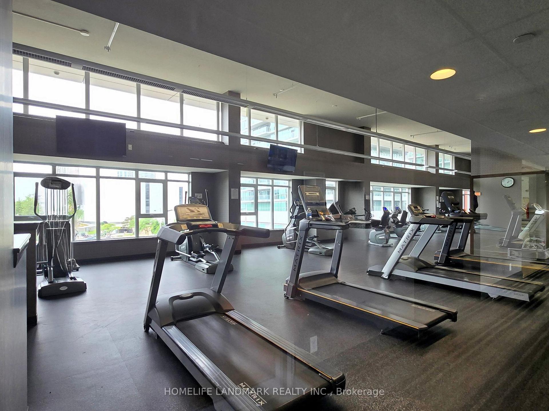 2 Bedrooms Condo at 190 Borough, Toronto For sale
