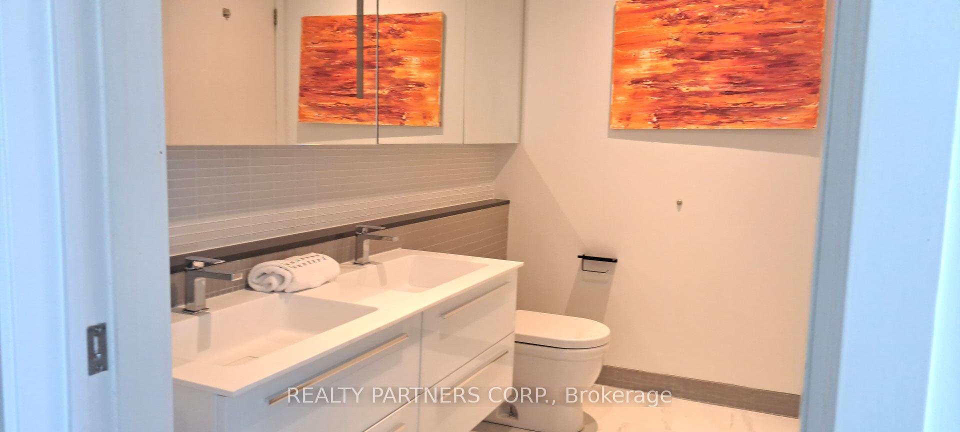 3 Bedrooms Condo at 8 Dovercourt,  Toronto For sale