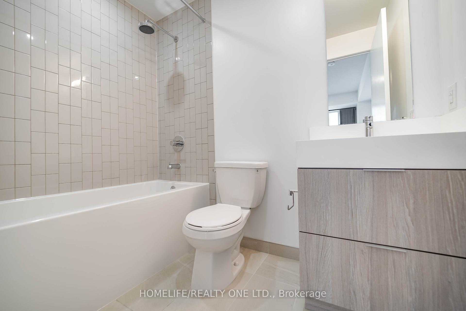 4 Bedrooms Condo at 130 River, Toronto For sale
