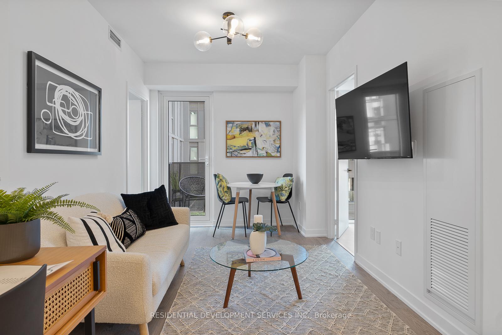 2 Bedrooms Condo at 500 Wilson,  Toronto For sale