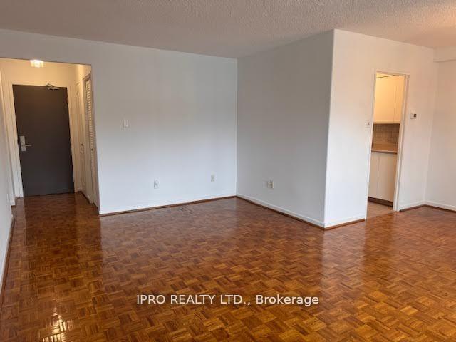 2 Bedrooms Condo at 65 Southport, Toronto For sale