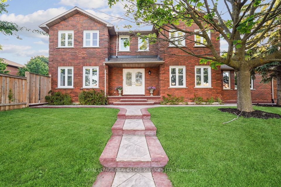 2814 Guilford Crescent