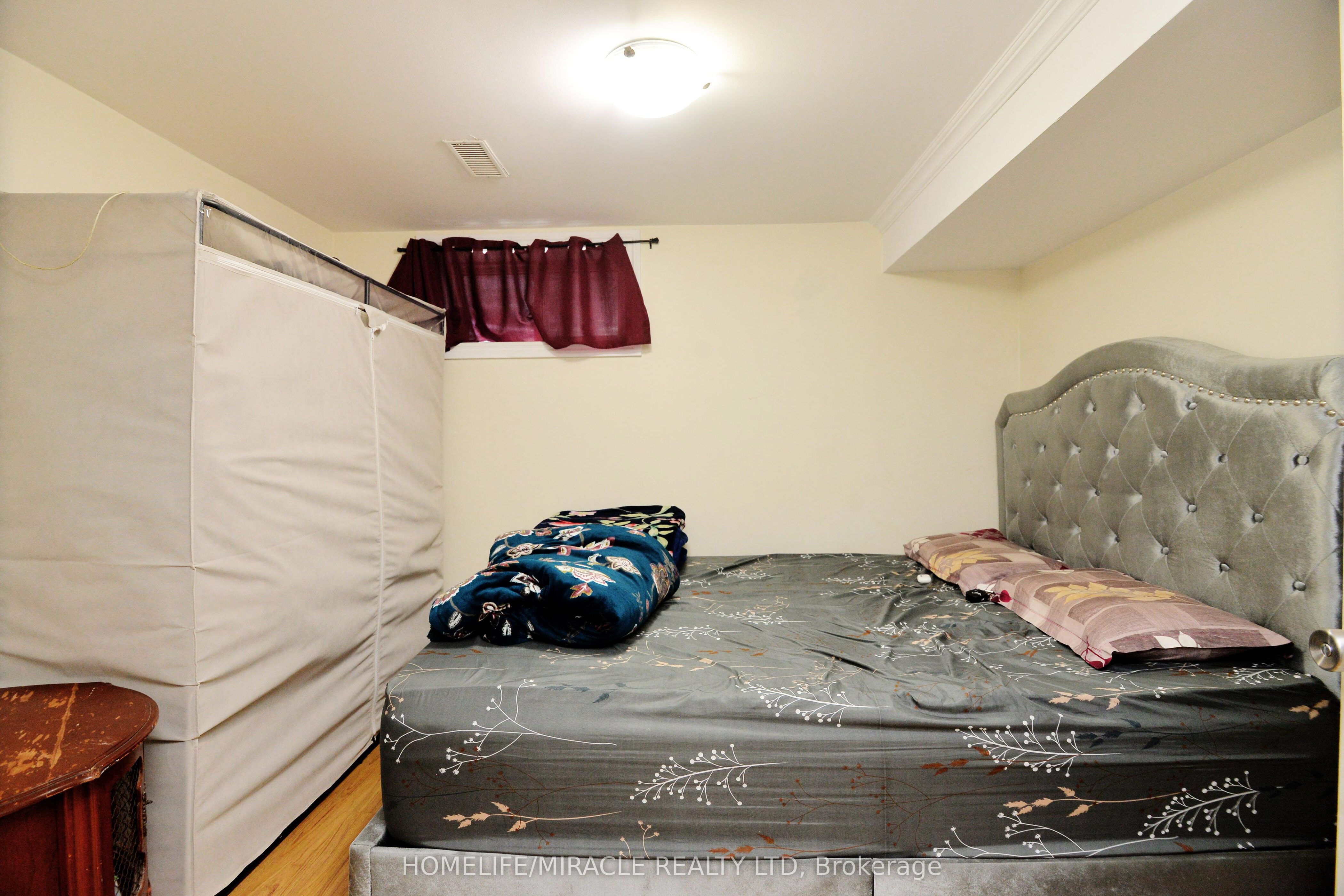 7 Sophia Street, Brampton, ON L6V 1T8