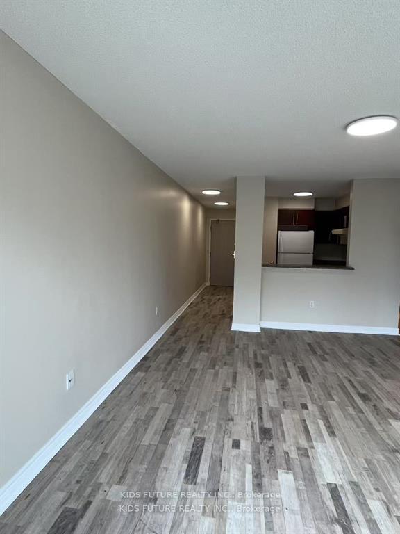 2 Bedrooms Condo at 2177 Burnhamthorpe,  Mississauga For sale