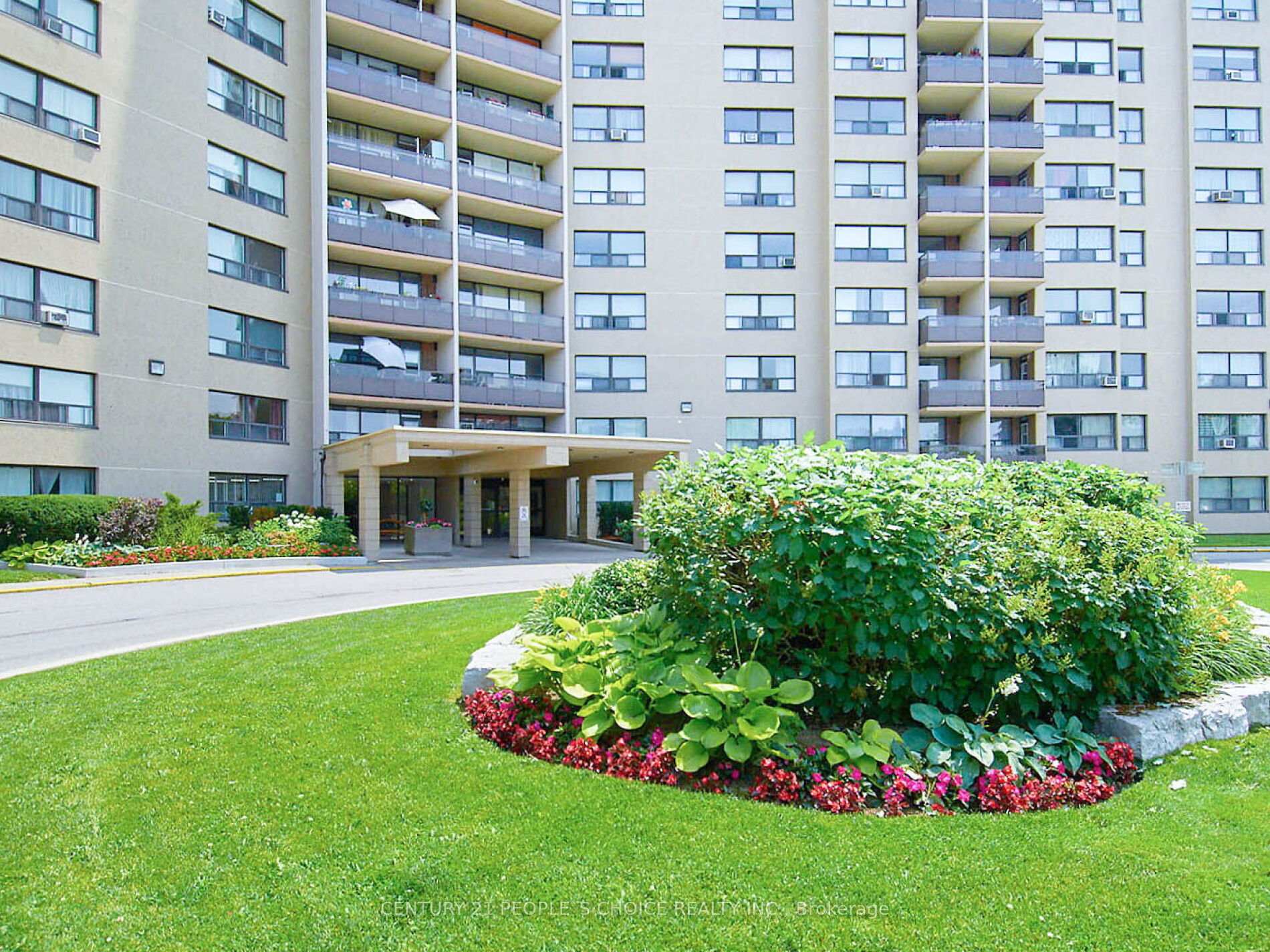 2 Bedrooms Condo at 451 The West Mall, Toronto For sale