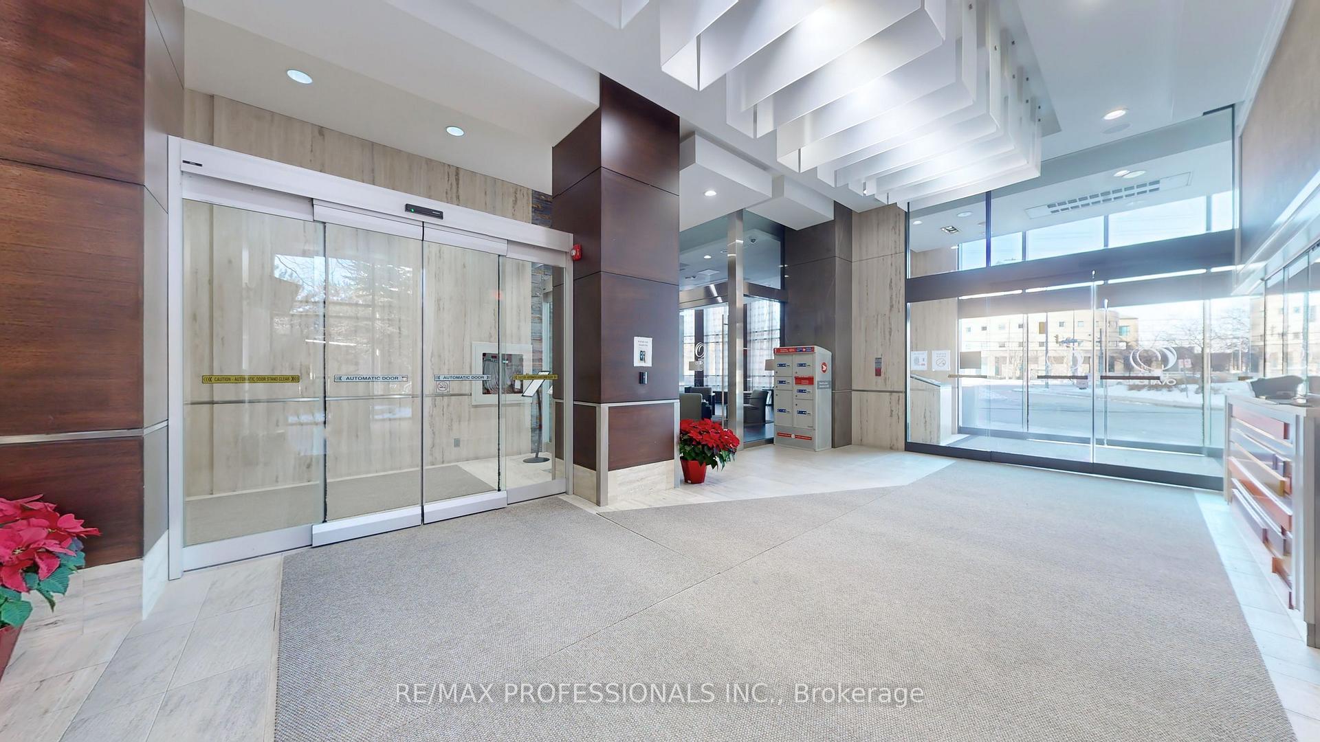 2 Bedrooms Co-op at 310 Burnhamthorpe, Mississauga For sale