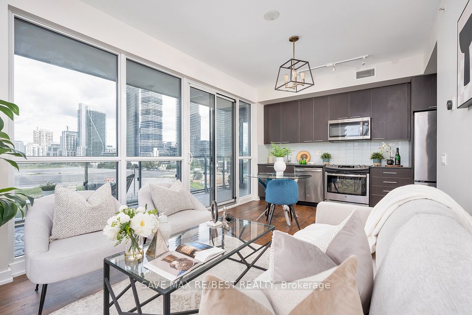 10 Park Lawn