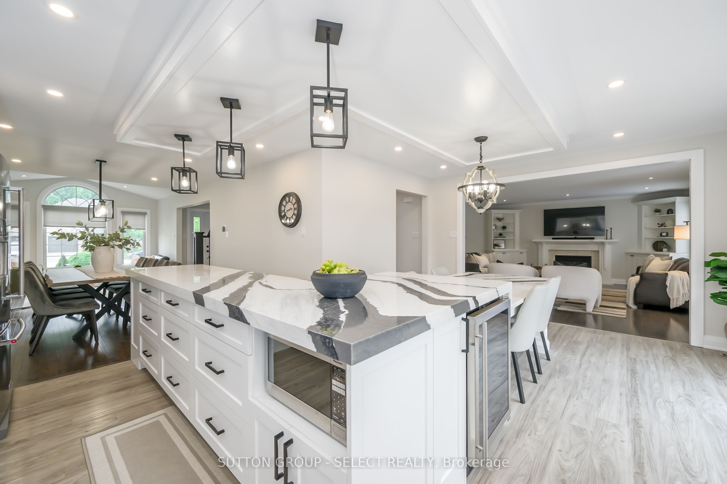 42 Pinebrook Court