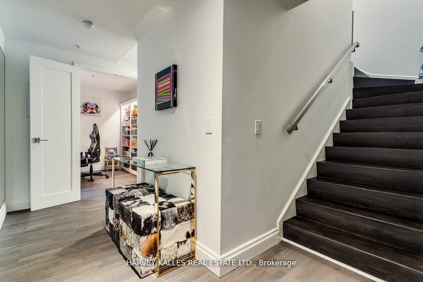4 Bedrooms Condo at 101 Charles, Toronto For sale