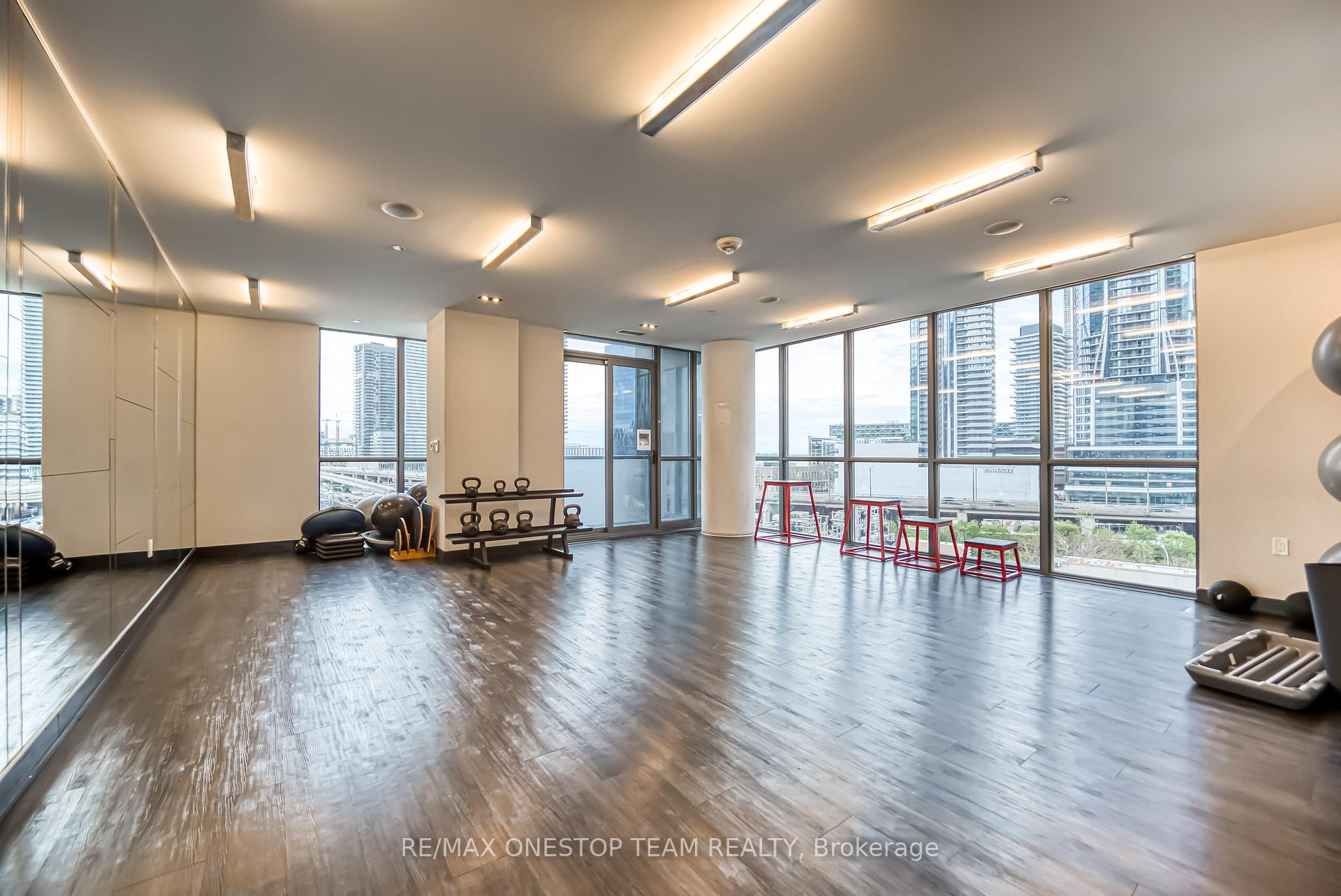 2 Bedrooms Co-op at 1 The Esplanade, Toronto For sale