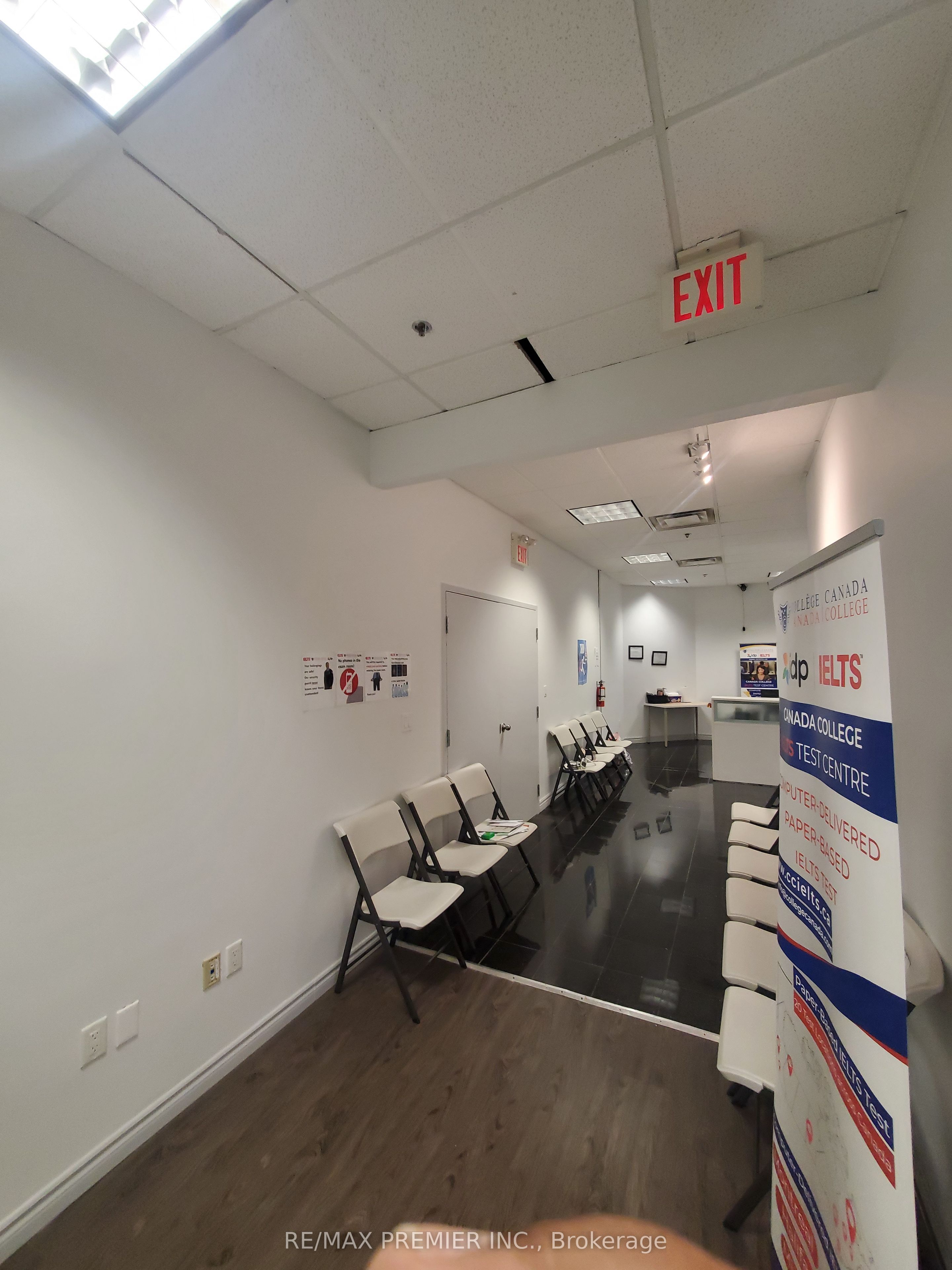 5231 Yonge Street, #203