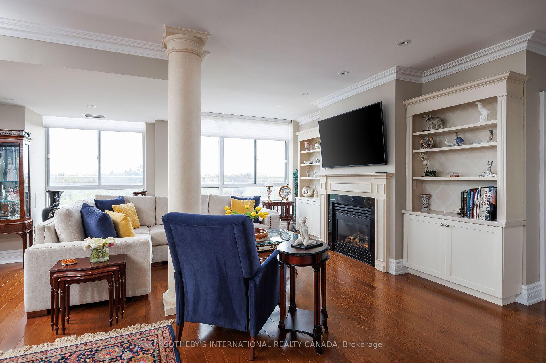 2 Bedrooms Condo at 935 Royal York, Toronto For sale
