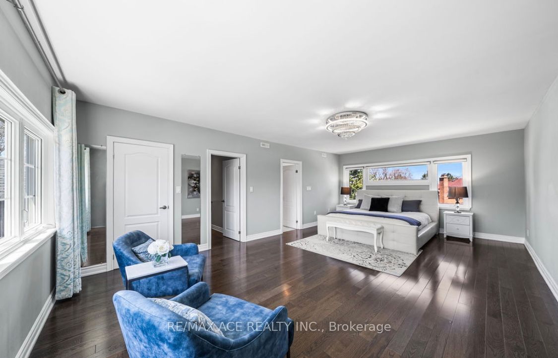 6 Oldborough Circle