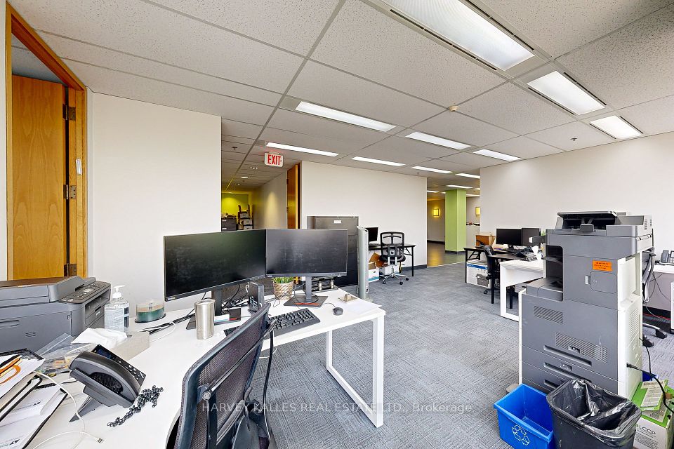 45 Sheppard Avenue E 302