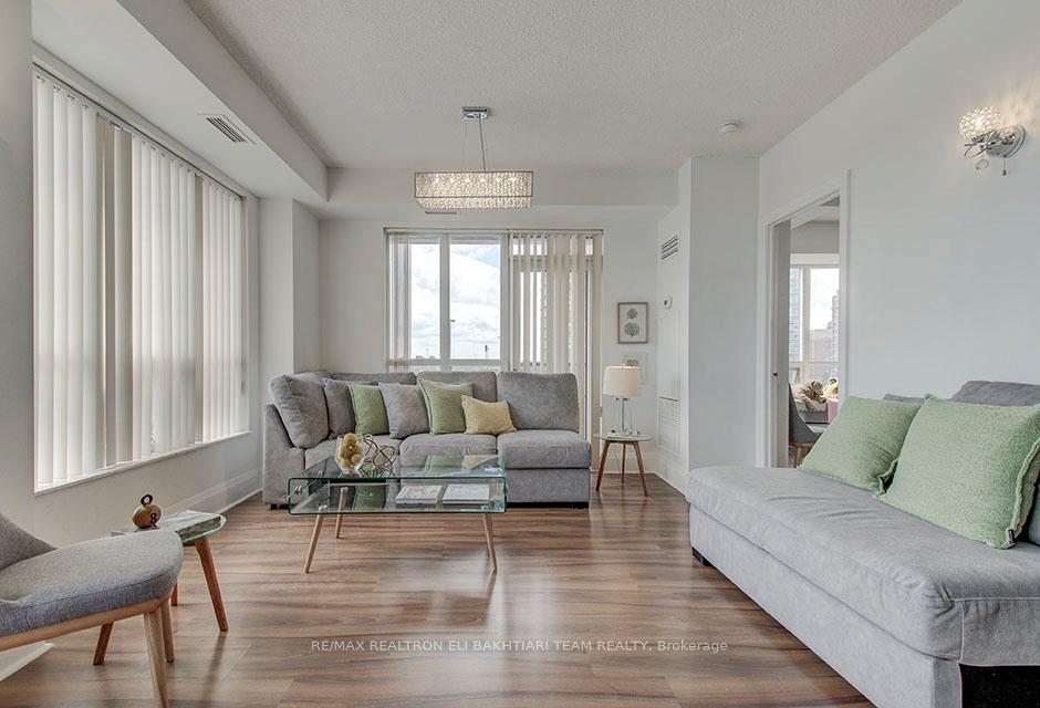 2 Bedrooms Condo at 100 Harrison Garden,  Toronto For sale