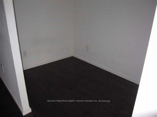 2 Bedrooms Condo at 101 Charles, Toronto For sale