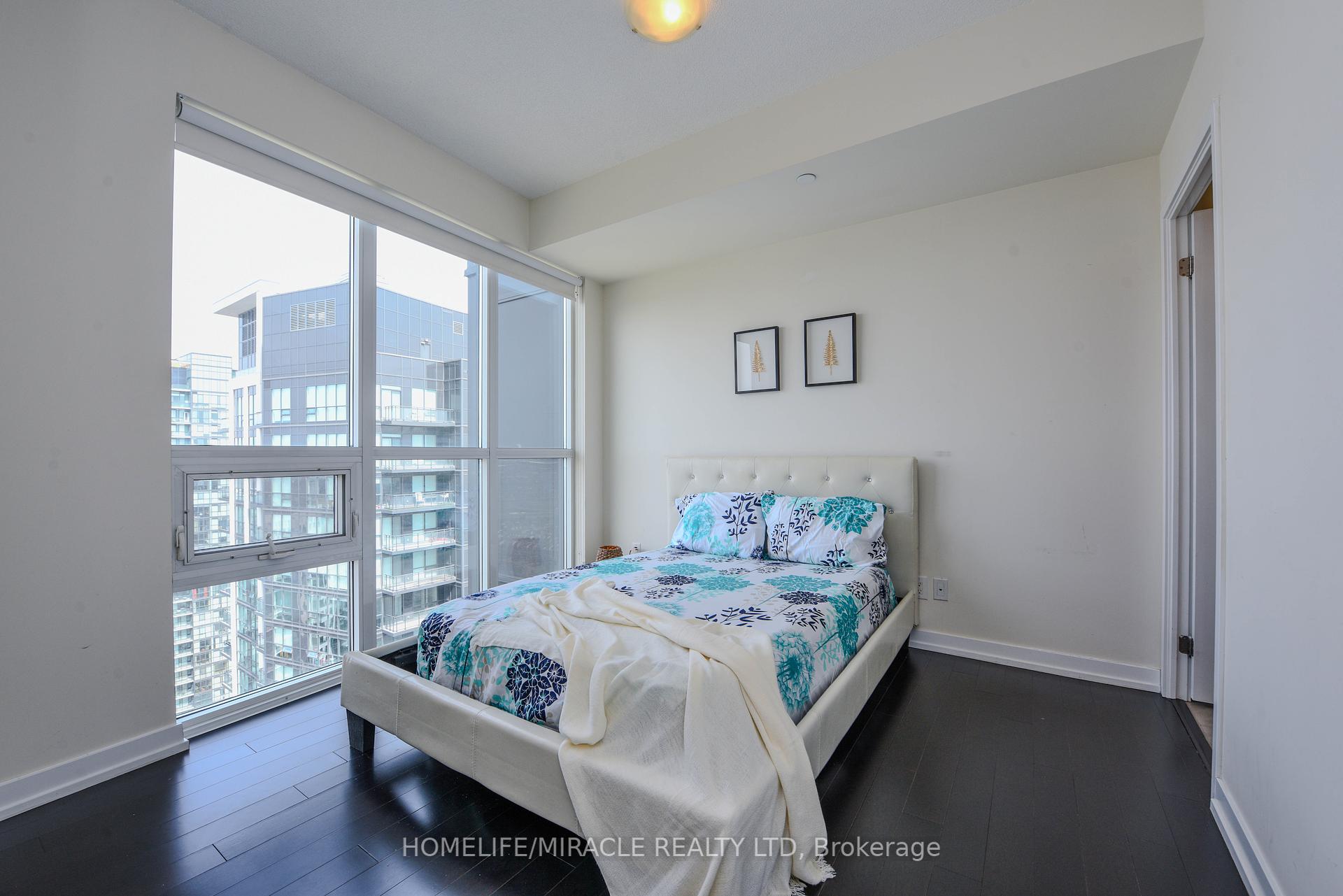 2 Bedrooms Condo at 4011 Brickstone,  Mississauga For sale
