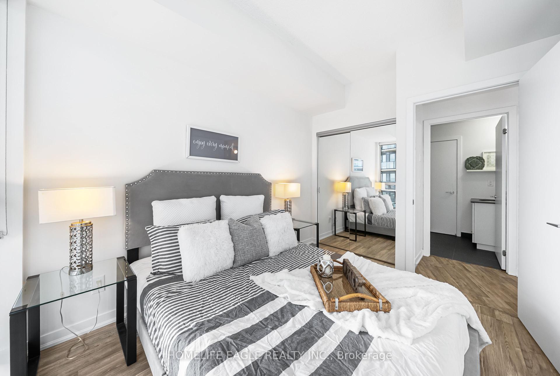 2 Bedrooms Condo at 51 East Liberty, Toronto For sale